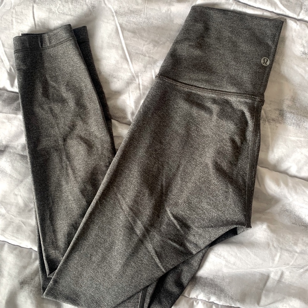 Lululemon Wunder Under leggings
